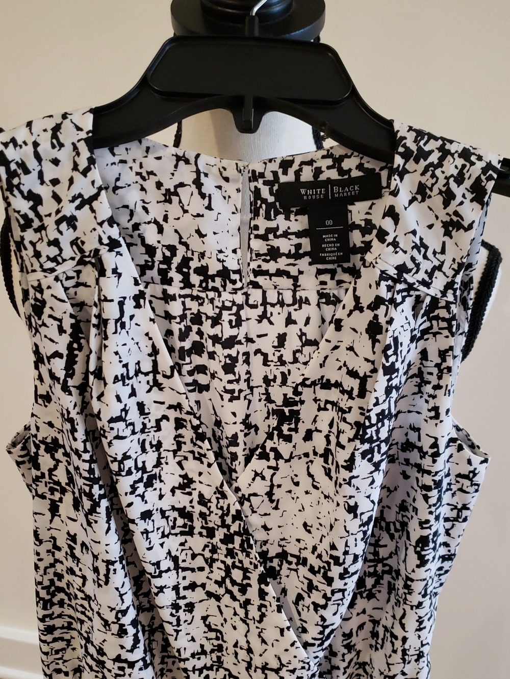 Romper White House Black Market Black & White Abstract Wrap-Front Casual